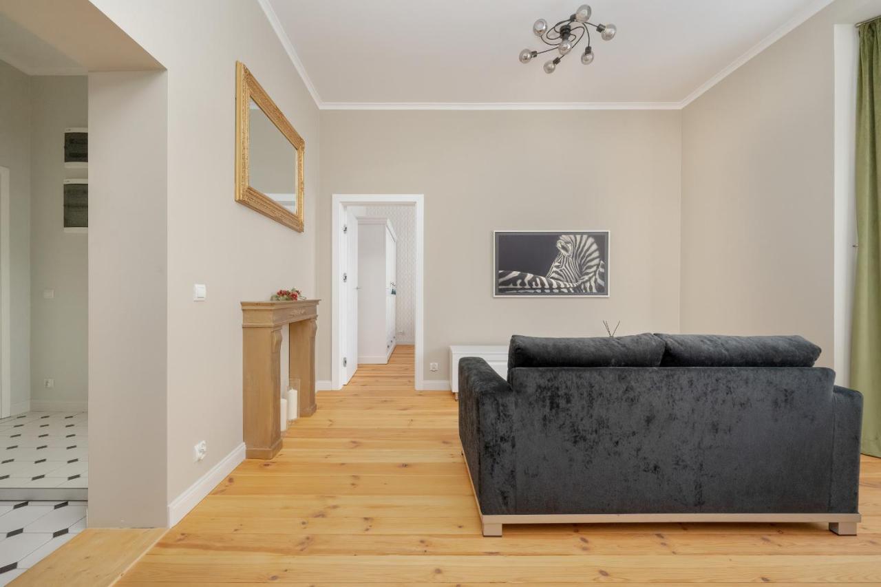 Aesthetic One Bedroom Apartment In Wroclaw By Noclegi Renters Luaran gambar