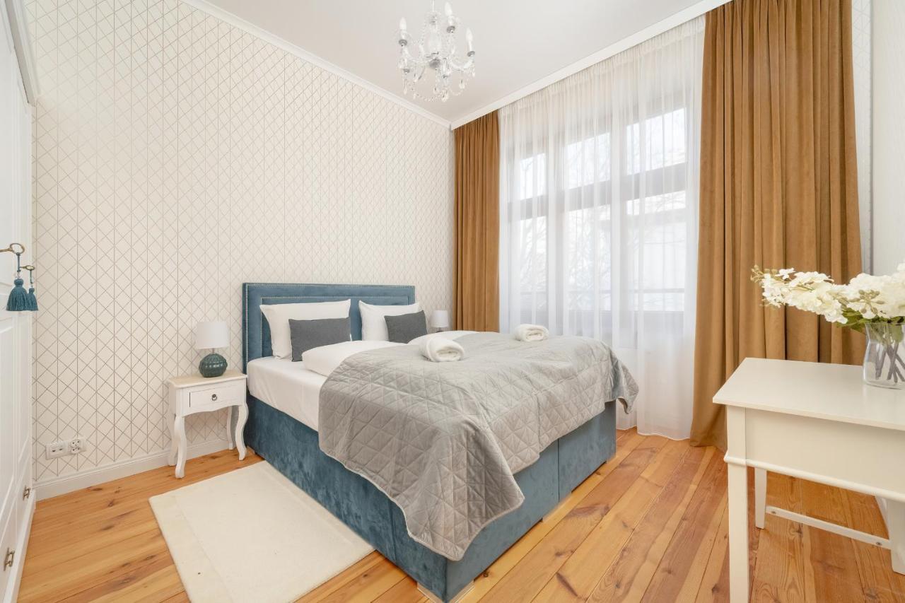Aesthetic One Bedroom Apartment In Wroclaw By Noclegi Renters Luaran gambar