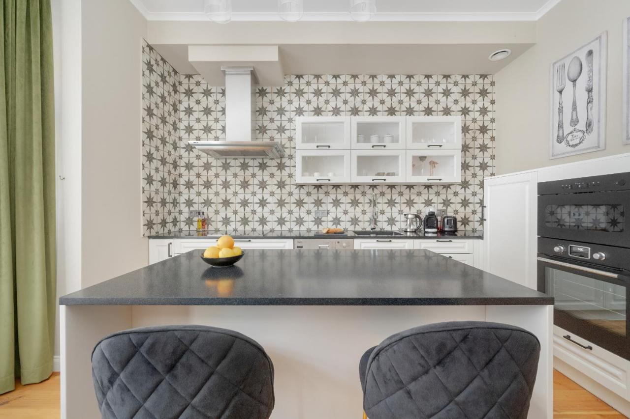 Aesthetic One Bedroom Apartment In Wroclaw By Noclegi Renters Luaran gambar
