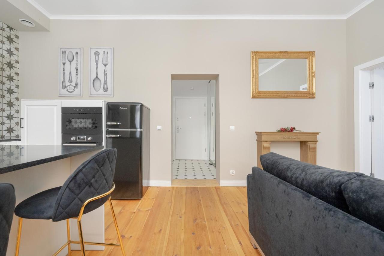 Aesthetic One Bedroom Apartment In Wroclaw By Noclegi Renters Luaran gambar